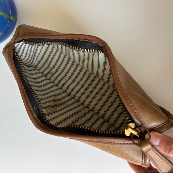 Coach 5020 Wetpack Leather Toiletry Makeup Pouch Bag Putty Tan - Picture 8 of 9